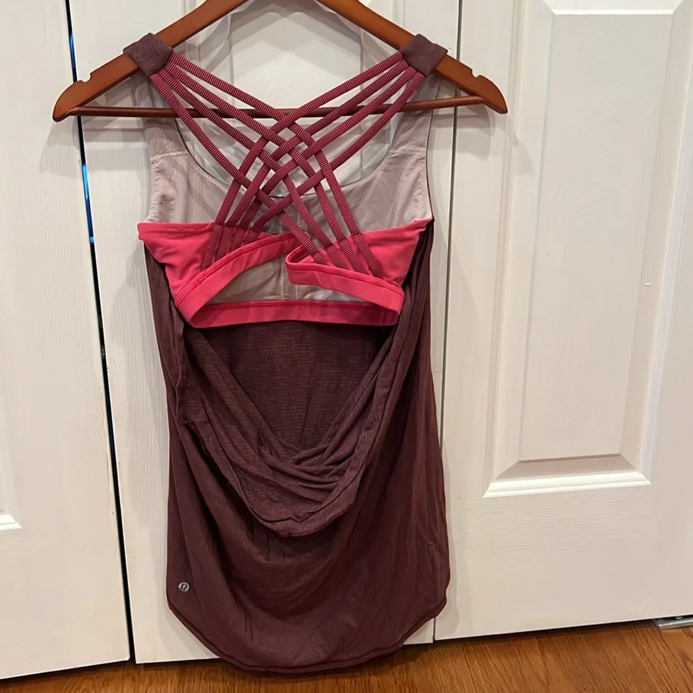 Lululemon tank size 6 excellent condition - Picture 2 of 6